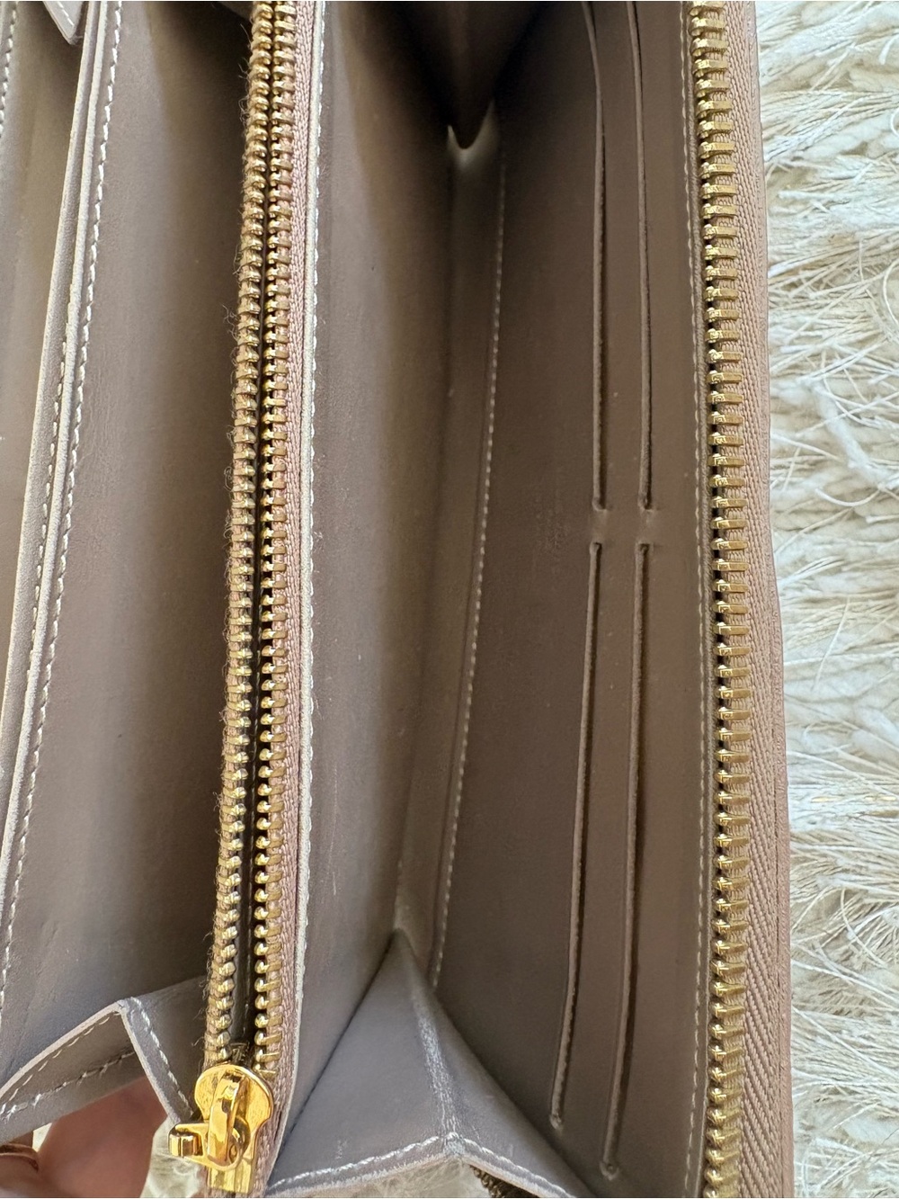 Louis Vuitton Metallic Gold Vernis Monogram Zip Wallet - Picture 9 of 9